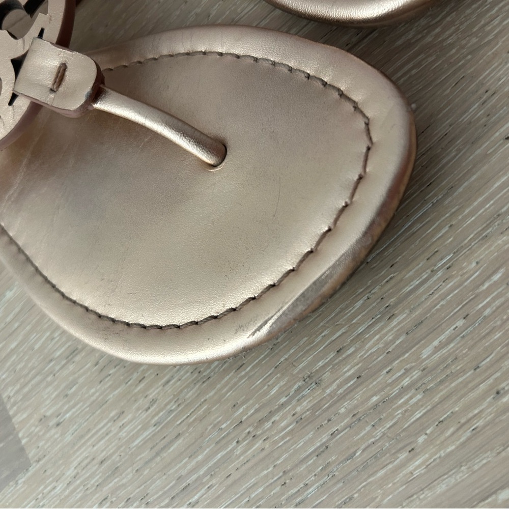 Tory Burch Rose Gold Logo Thong Sandals - Picture 3 of 4